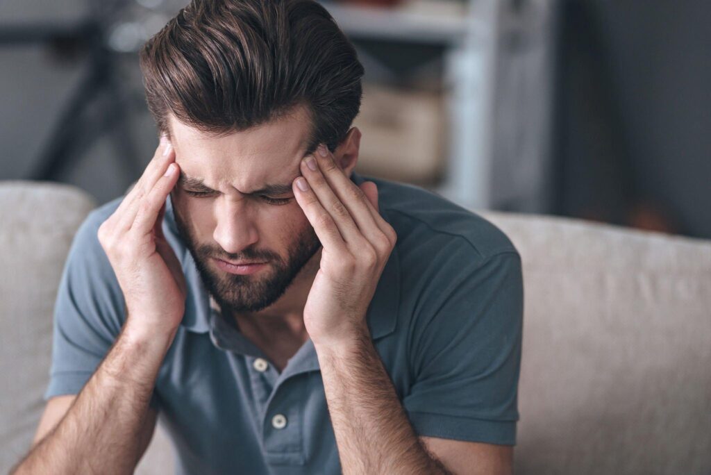 what vitamin deficiency causes migraines